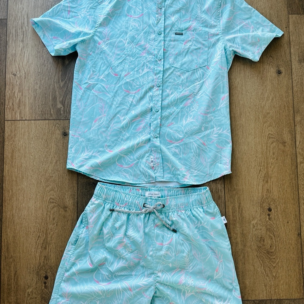 Vintage Summer|  Men’s size Small| NWOT